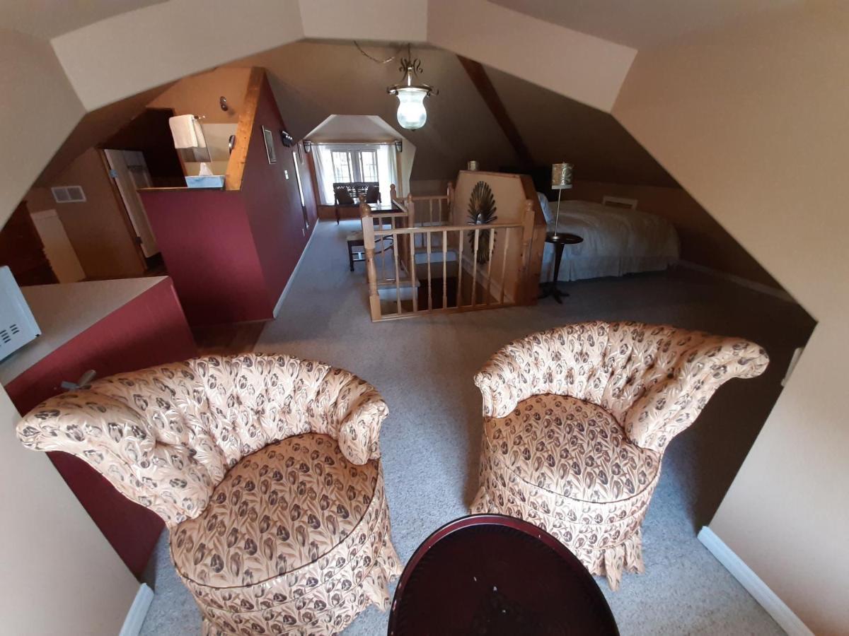 Stonewater Manor B&B Gananoque Εξωτερικό φωτογραφία