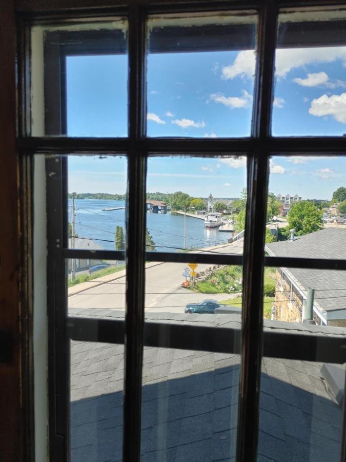 Stonewater Manor B&B Gananoque Εξωτερικό φωτογραφία